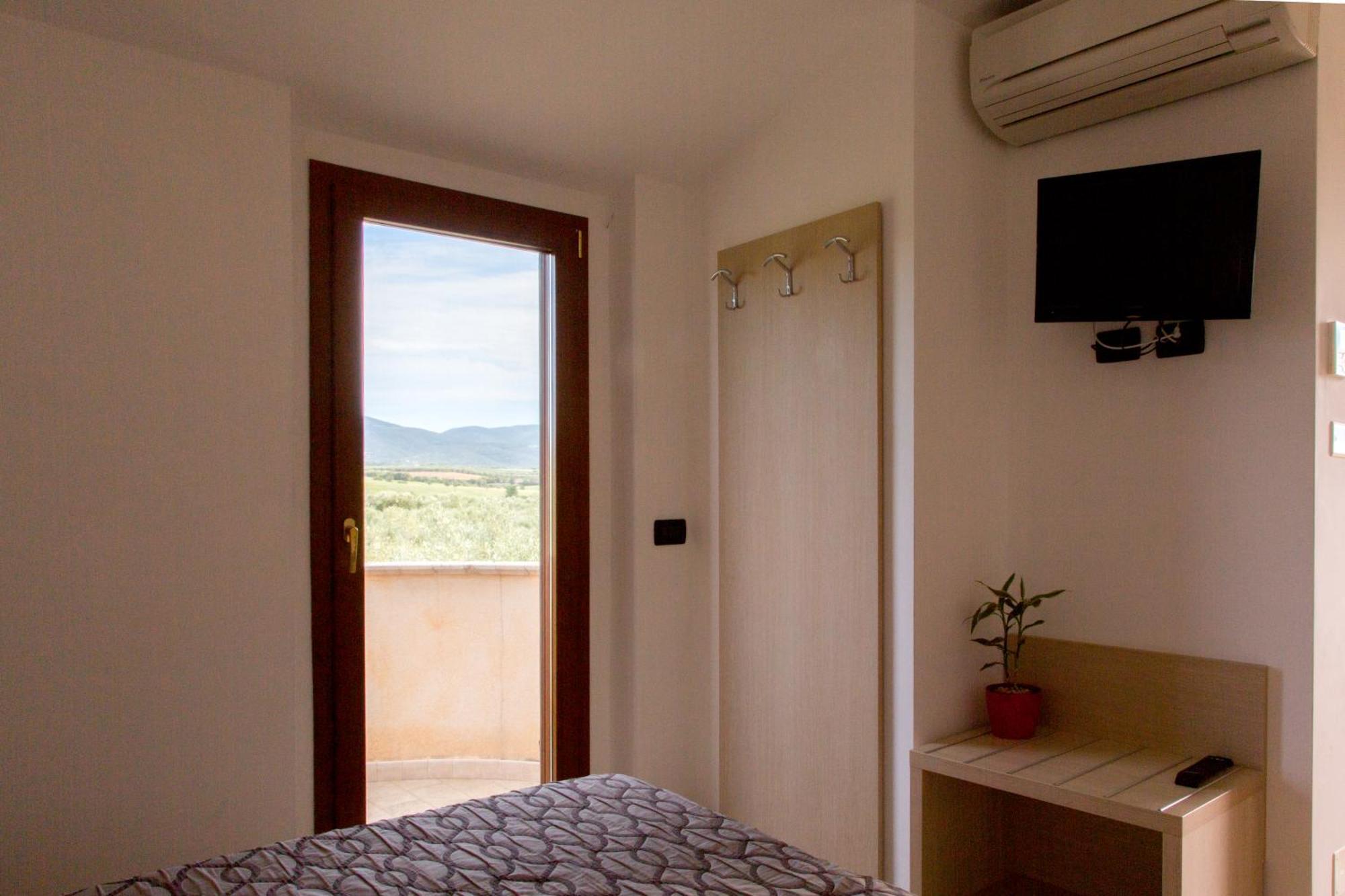 Albergo Il Giardino Foce Varano Exterior photo